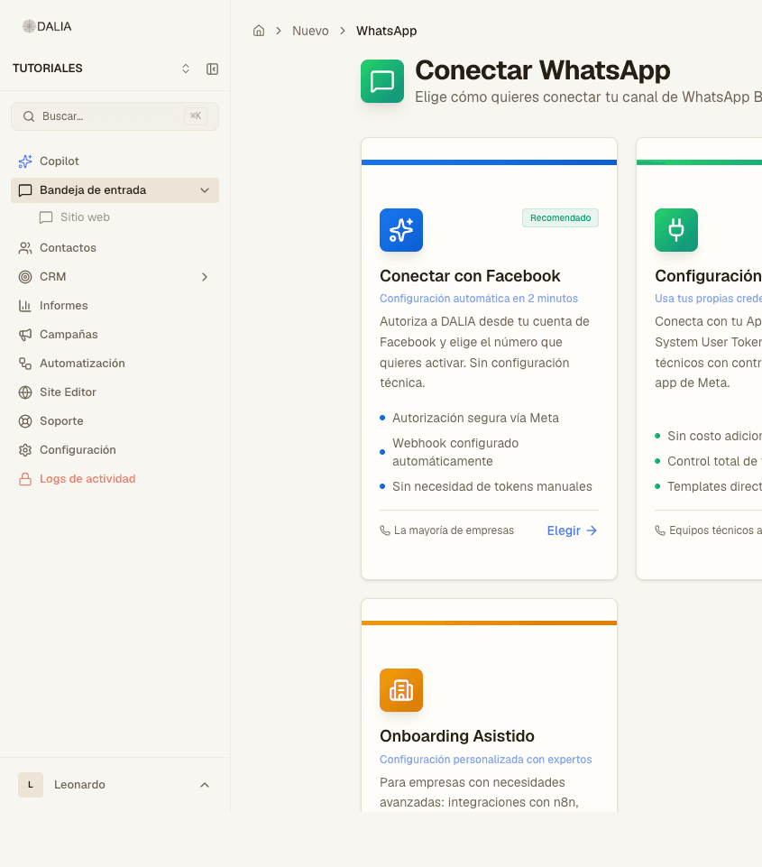 Cuatro formas de conectar WhatsApp; la primera es Conectar con Facebook